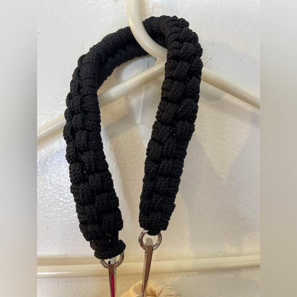 NWT H&M consciousous exclusive, quilted handbag - Picture 3 of 5